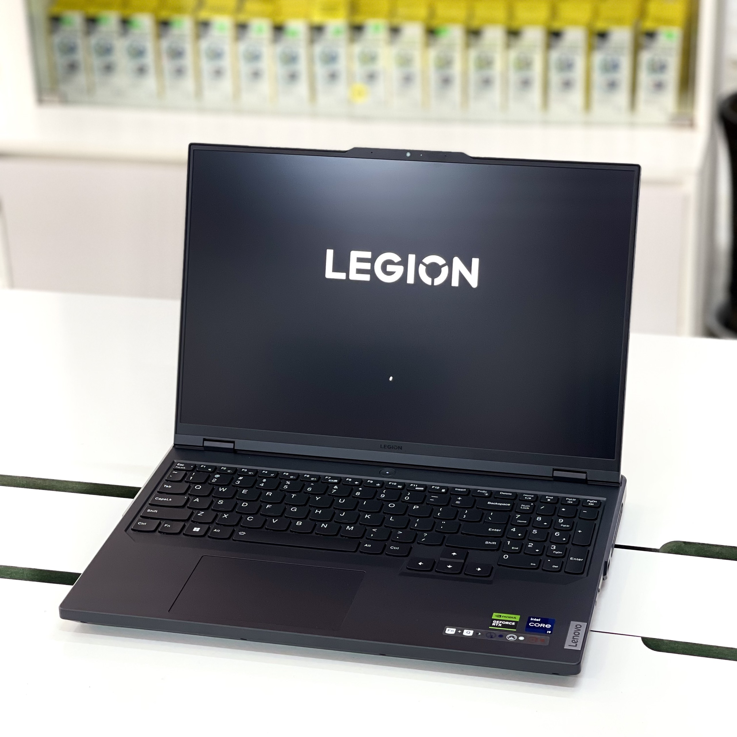 Lenovo Legion Y9000P Gaming Laptop 16-inch 240Hz WQXGA Core i9