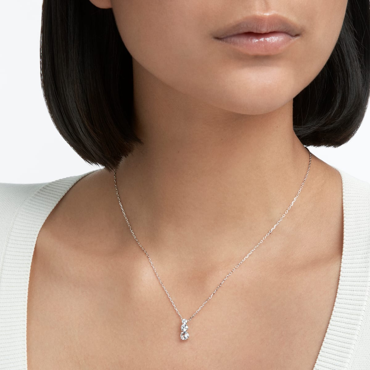 SWAROVSKI Attract Round Clear Crystal Solitaire Pendant Necklace Jewelry